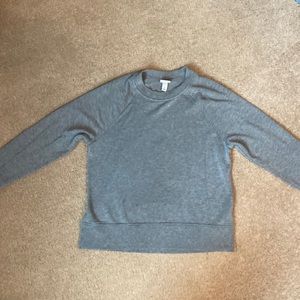 Gray sweatshirt